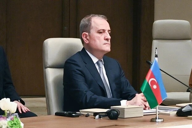 Ceyhun Bayramov İstanbula getdi